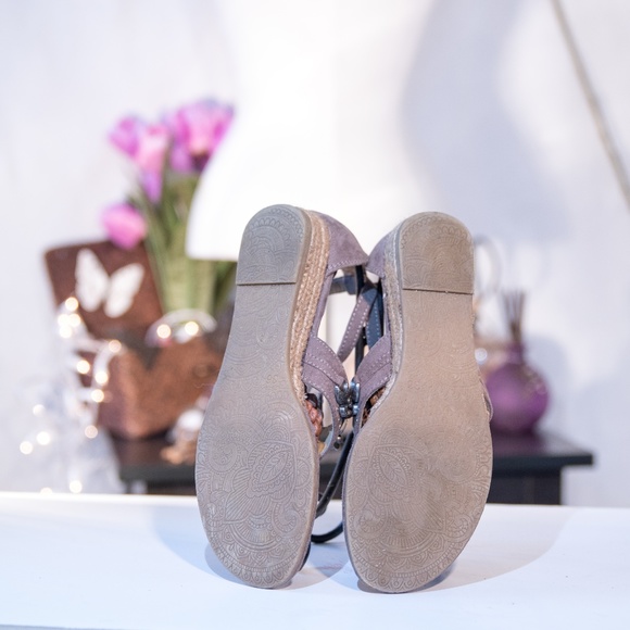 Roman / Gladiator T-Strap Flat Sandal Open Toe - Picture 4 of 6